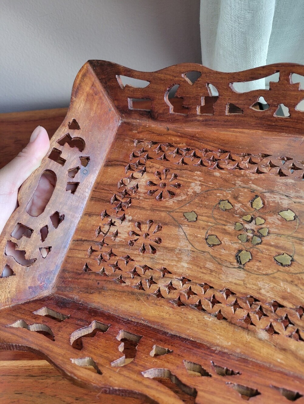 Artisanal Handcrafted Wooden Serving Tray Open-work Lattice Borders Floral Desig - Picture 4 of 11